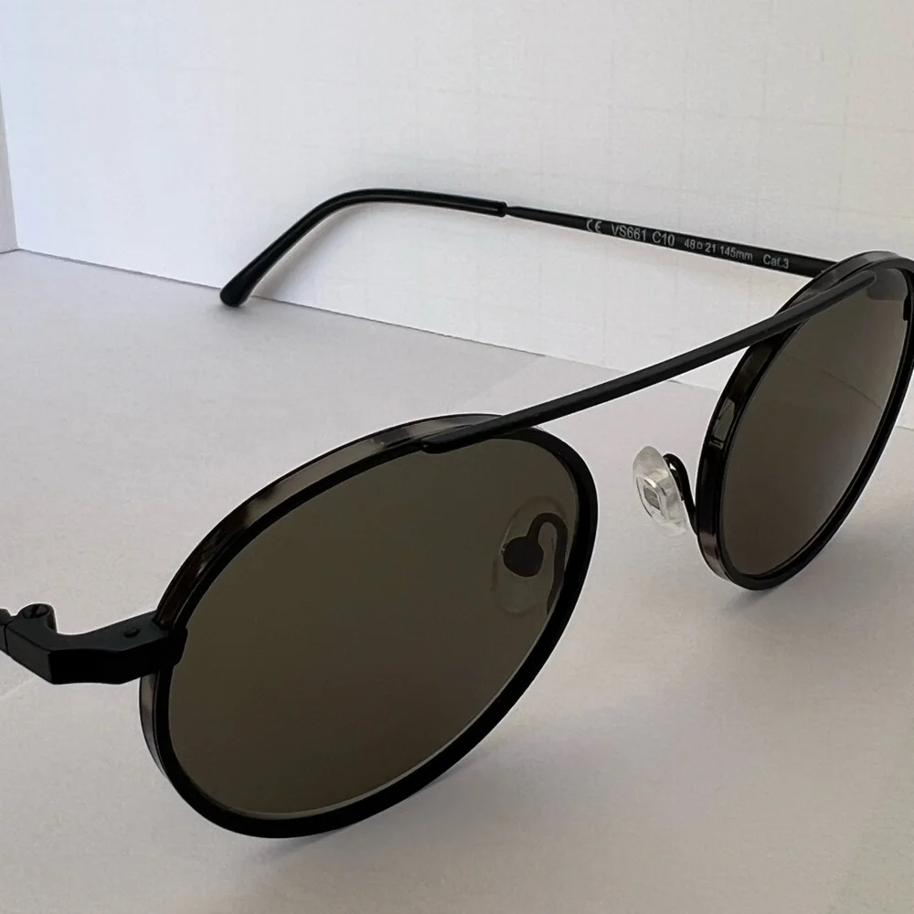 Vanni | Round, Metal Rim sunglasses - Picture 9 of 11